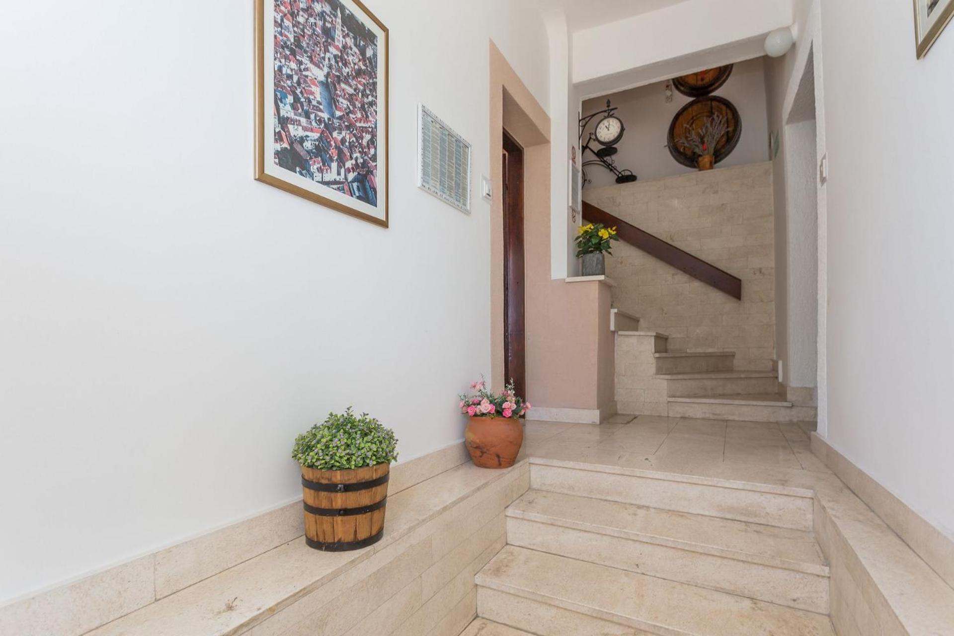 Apartments Verica - 15 M From Beach Krilo Zewnętrze zdjęcie