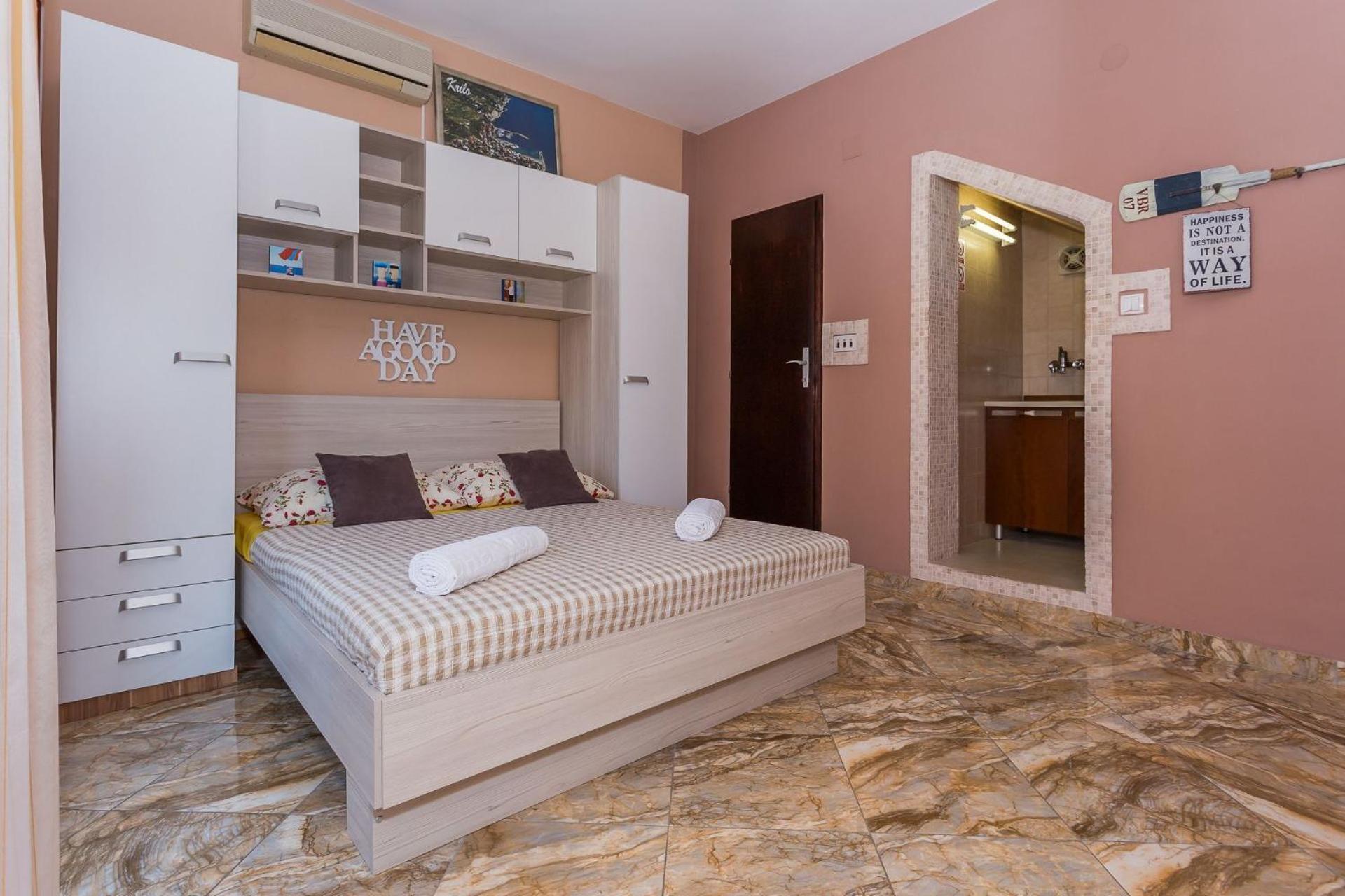 Apartments Verica - 15 M From Beach Krilo Zewnętrze zdjęcie